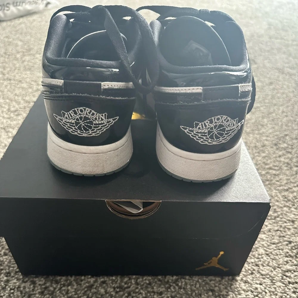 Kids Jordan Air 1 low shoes